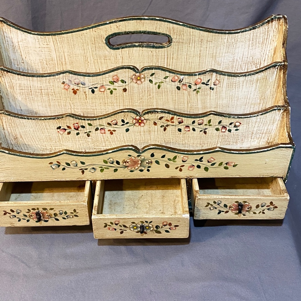 Vintage Floral Painted Wooden Organizer - Picture 2 of 7